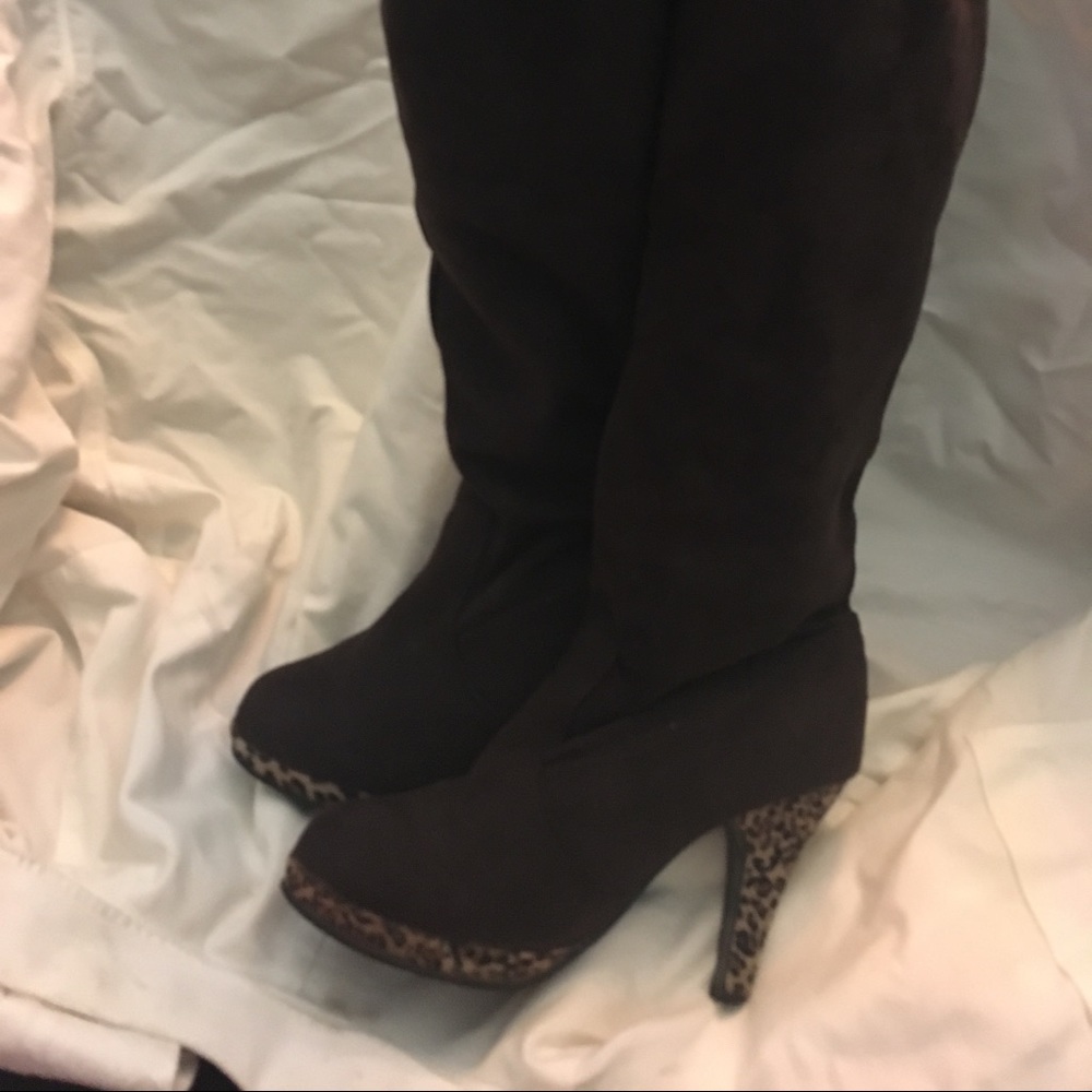 Women’s Boots Brown with Leopard Print Heels/Trim